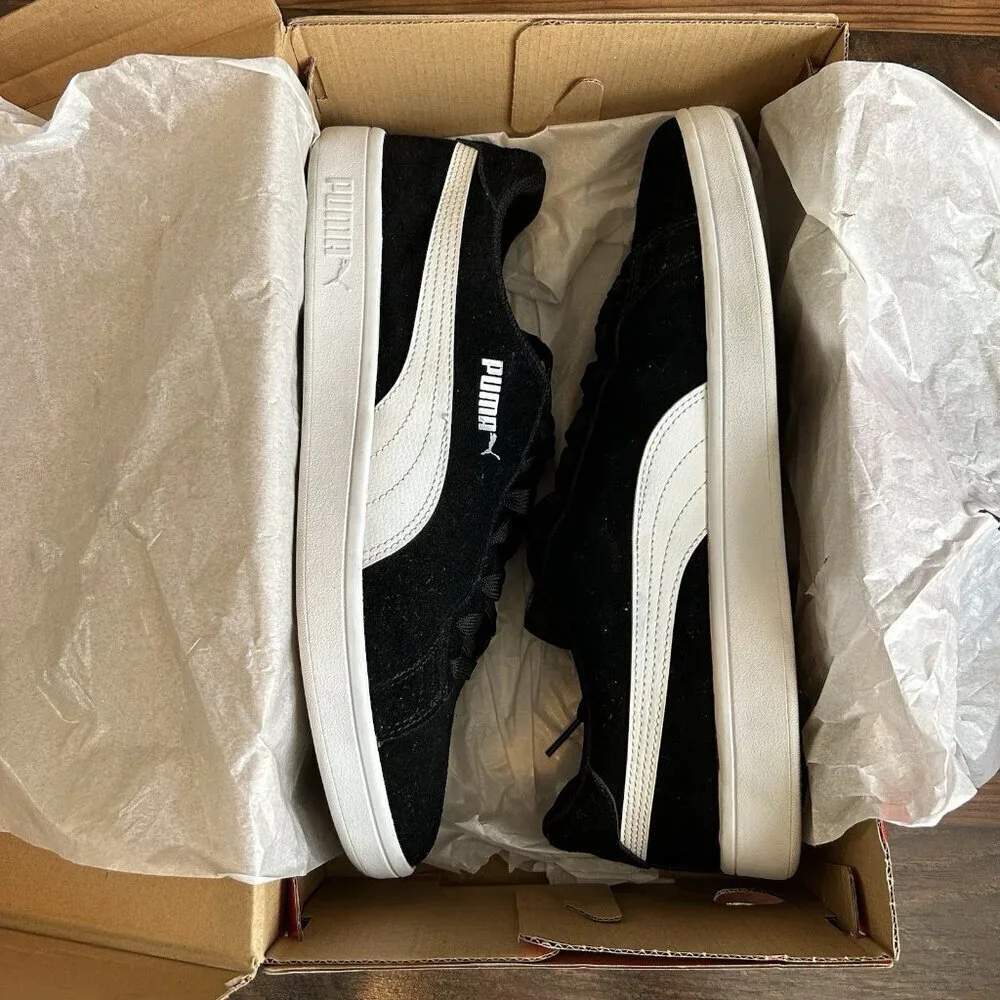 Puma Mens Puma Smash V2 Sneakers Size 12 Black White Silver 364989 01 EUC in Box